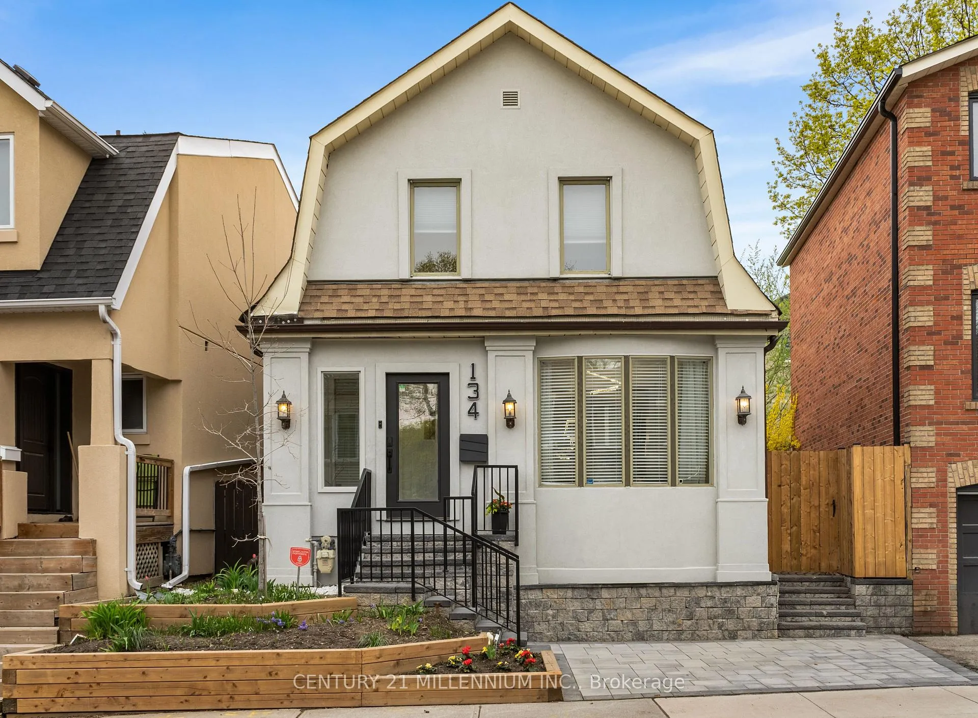 Photo 5 of 134 Helendale Avenue, Toronto, Yonge-Eglinton — HOMEH