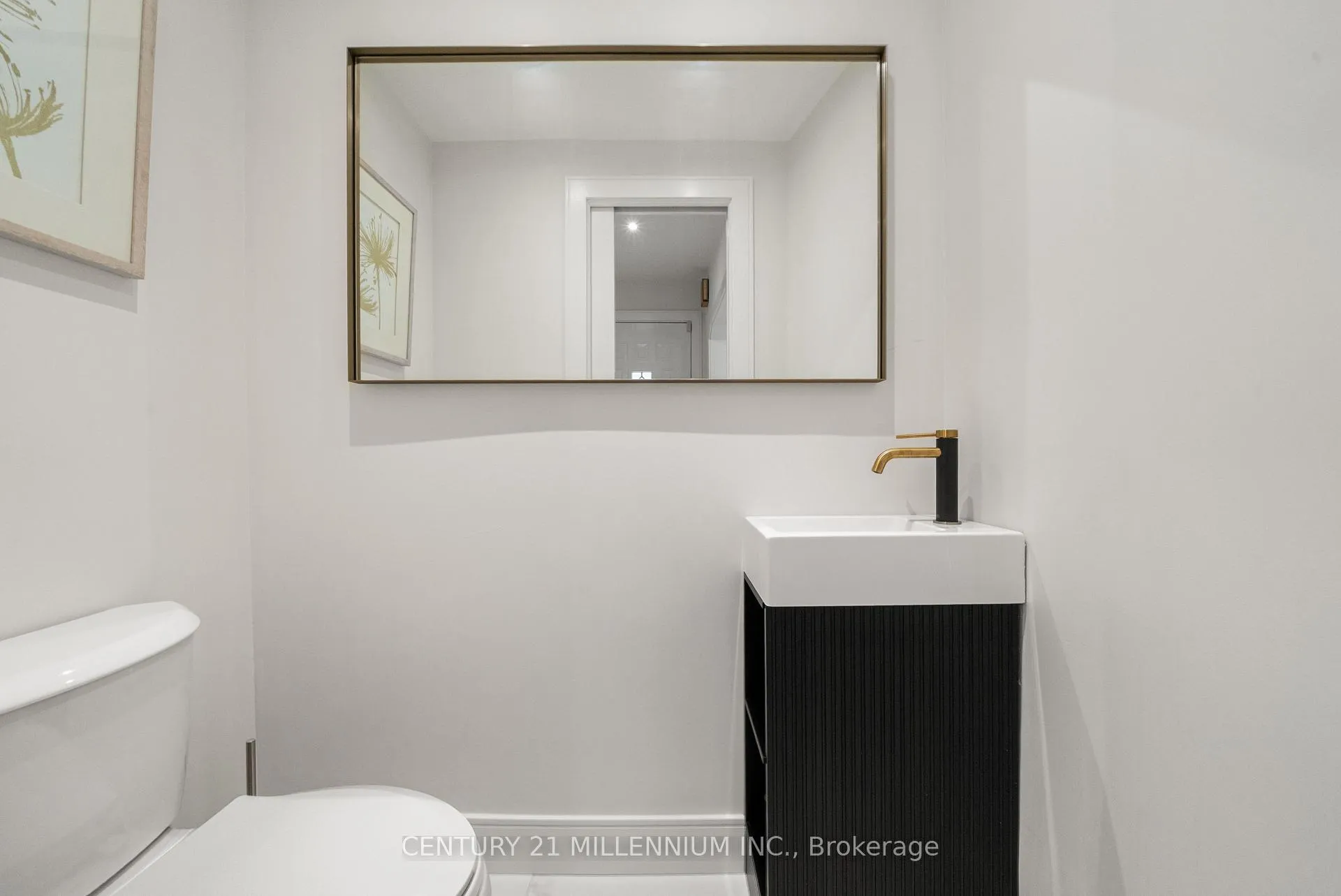 Photo 17 of 134 Helendale Avenue, Toronto, Yonge-Eglinton — HOMEH