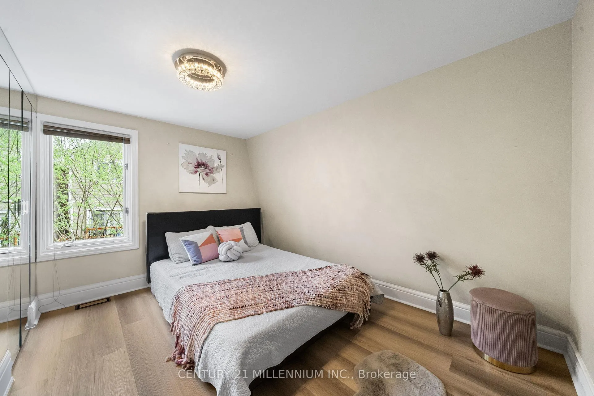 Photo 18 of 134 Helendale Avenue, Toronto, Yonge-Eglinton — HOMEH