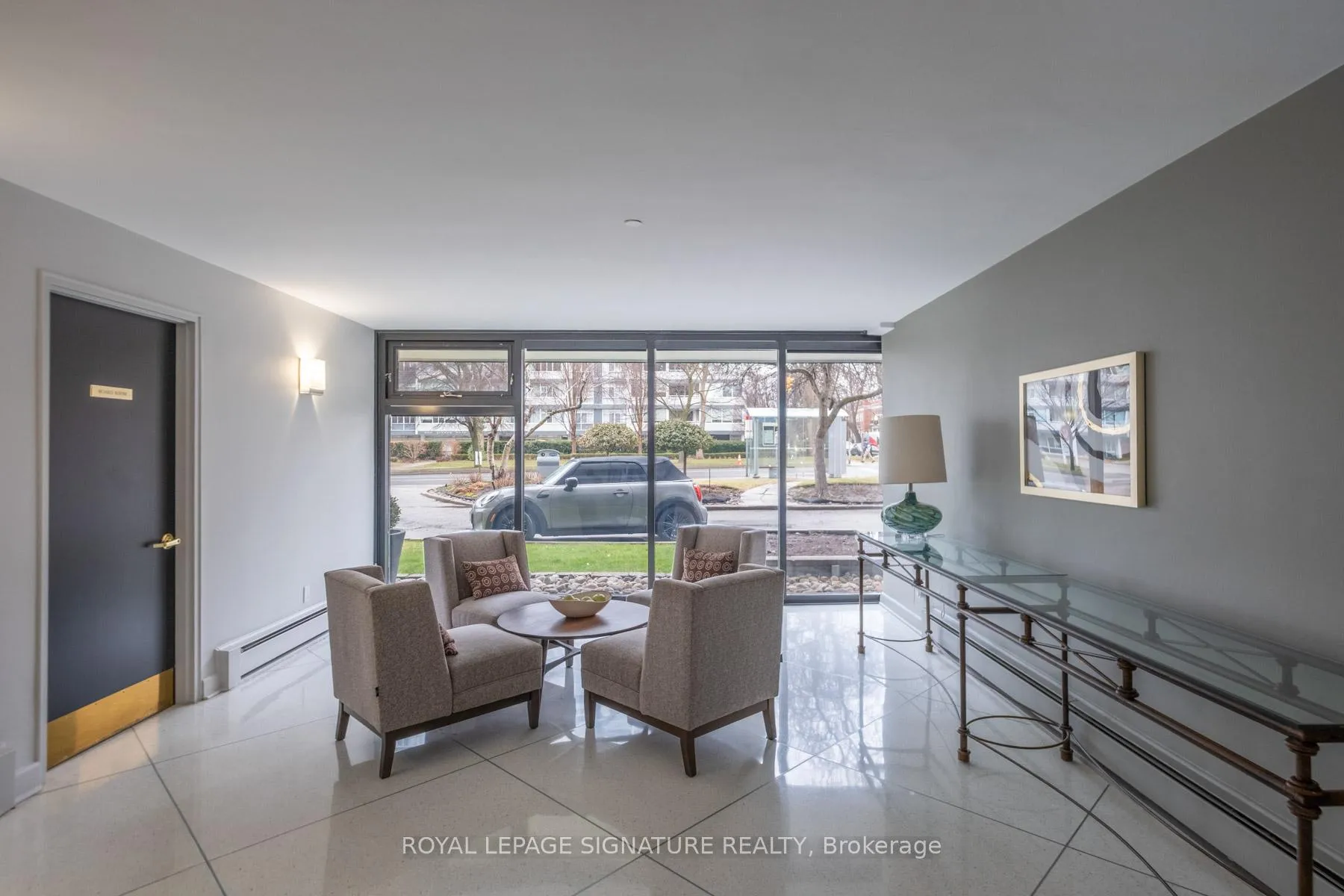 Photo 5 of Unit 1105, 575 Avenue Road, Toronto, Yonge-St. Clair — HOMEH