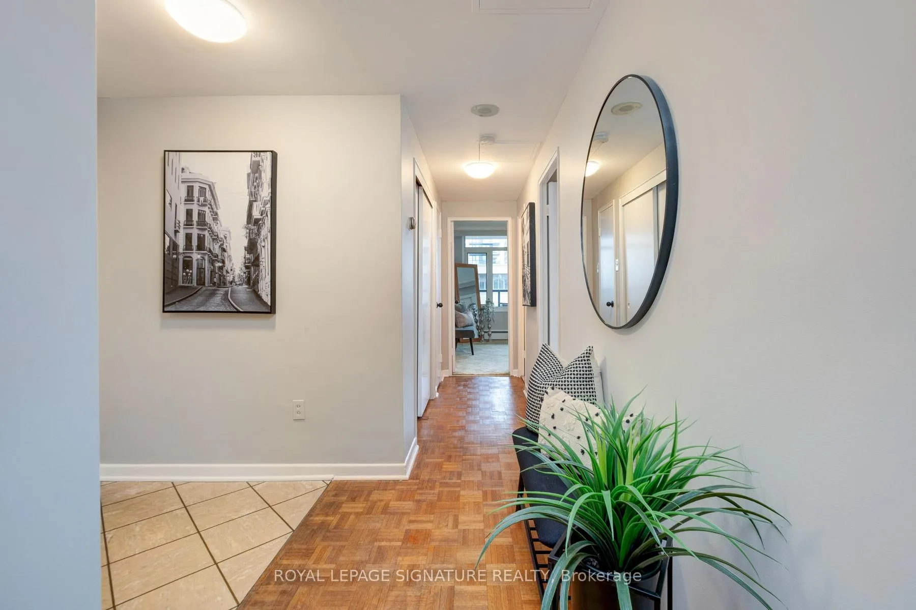 Photo 6 of Unit 1105, 575 Avenue Road, Toronto, Yonge-St. Clair — HOMEH