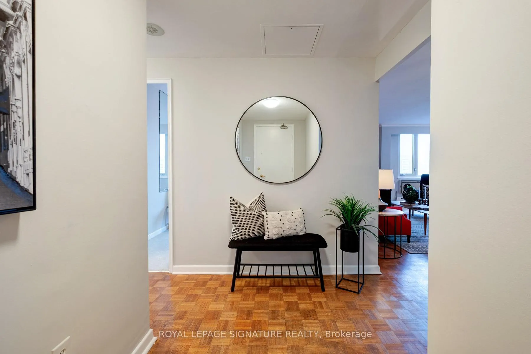 Photo 7 of Unit 1105, 575 Avenue Road, Toronto, Yonge-St. Clair — HOMEH