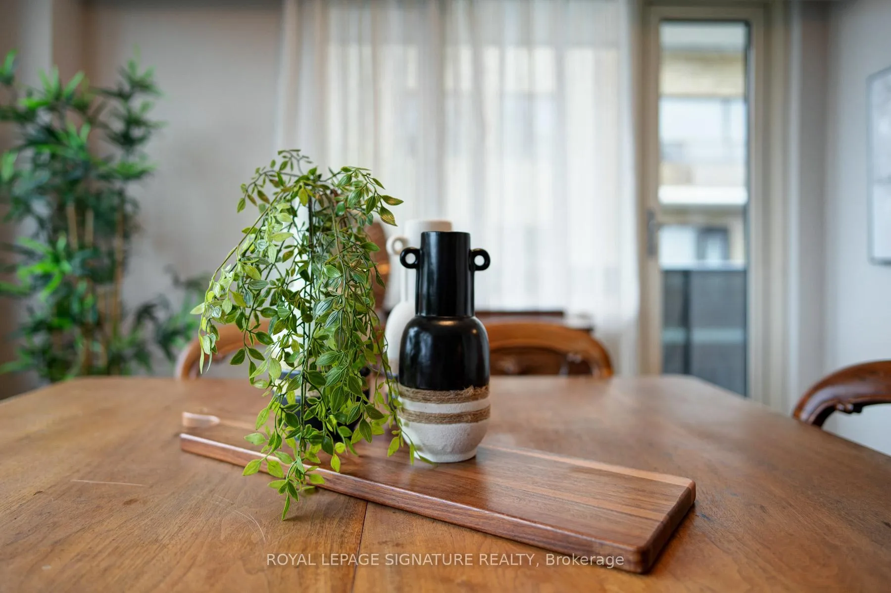 Photo 16 of Unit 1105, 575 Avenue Road, Toronto, Yonge-St. Clair — HOMEH