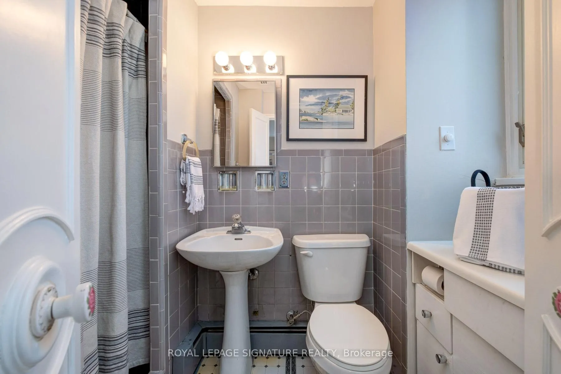Photo 22 of Unit 1105, 575 Avenue Road, Toronto, Yonge-St. Clair — HOMEH