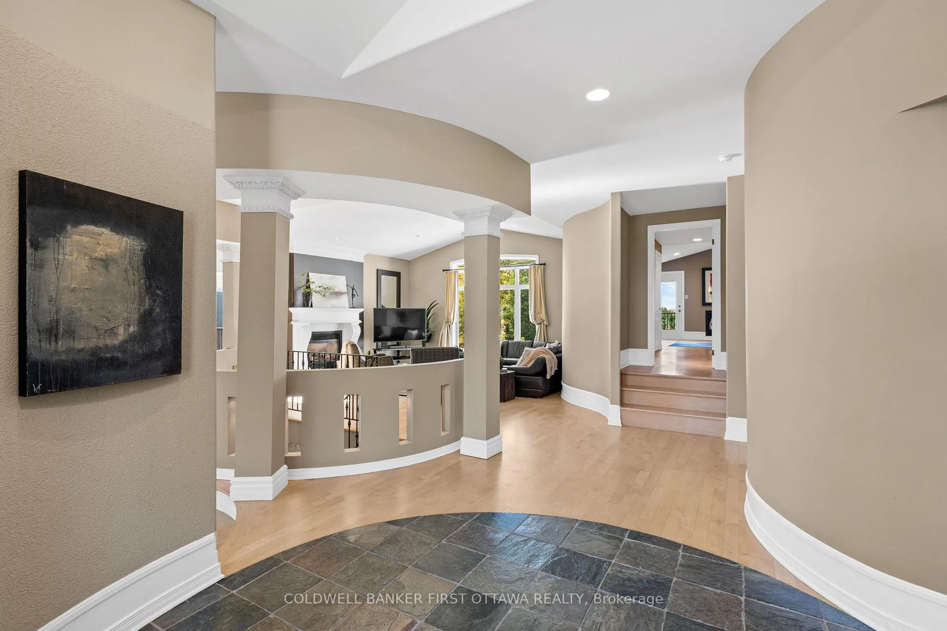 Photo 5 of 358 River Road, Ottawa, Cedardale — HOMEH