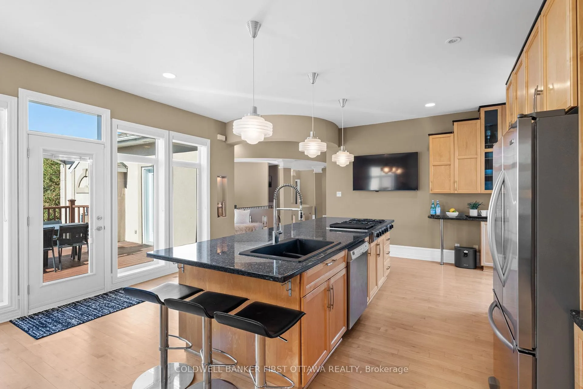 Photo 10 of 358 River Road, Ottawa, Cedardale — HOMEH