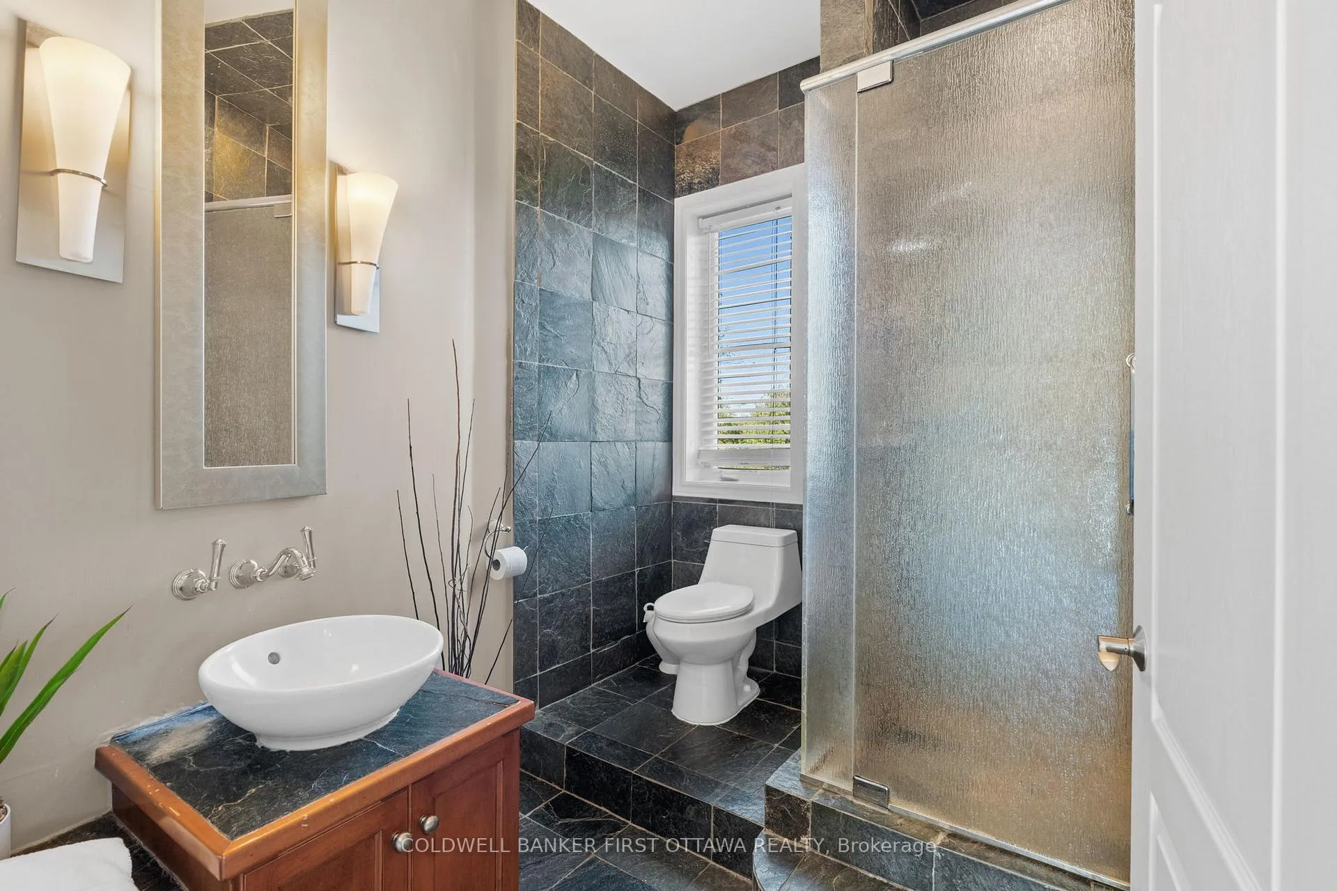 Photo 24 of 358 River Road, Ottawa, Cedardale — HOMEH