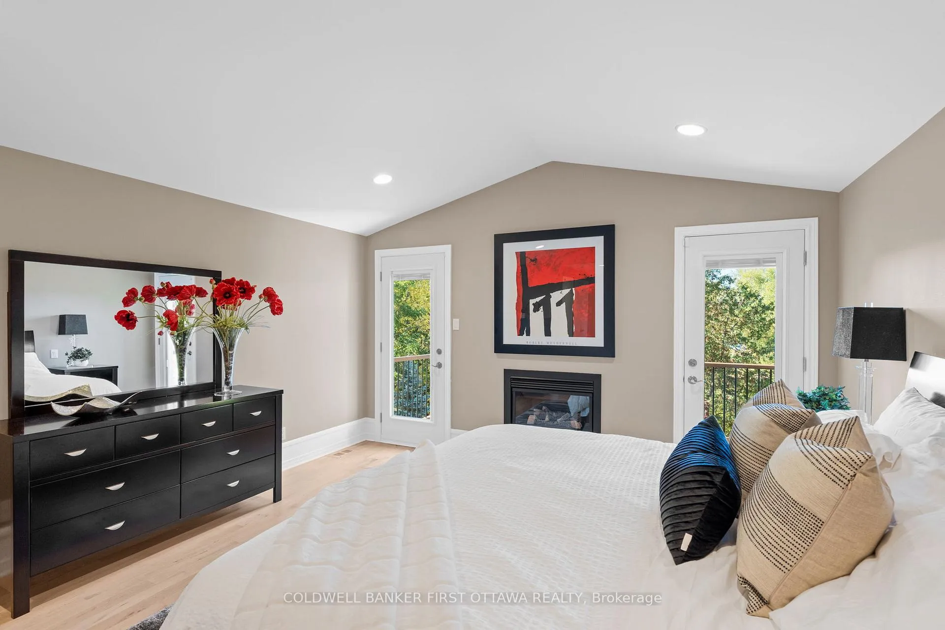 Photo 27 of 358 River Road, Ottawa, Cedardale — HOMEH