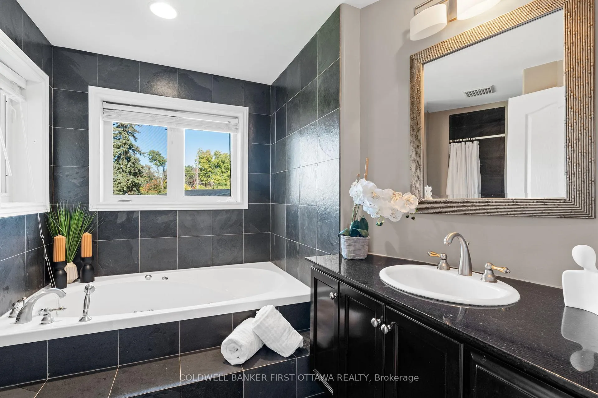 Photo 29 of 358 River Road, Ottawa, Cedardale — HOMEH