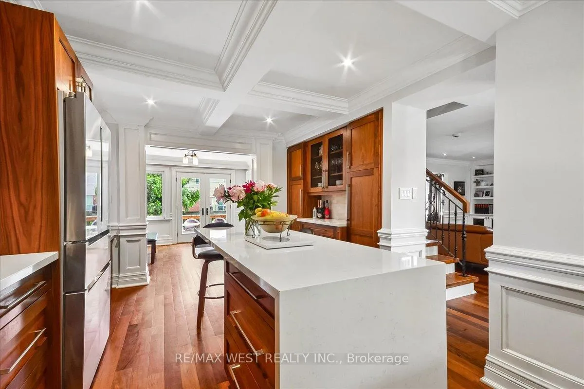 Photo 5 of 11 Hillcroft Drive, Etobicoke, Islington-City Centre West — HOMEH