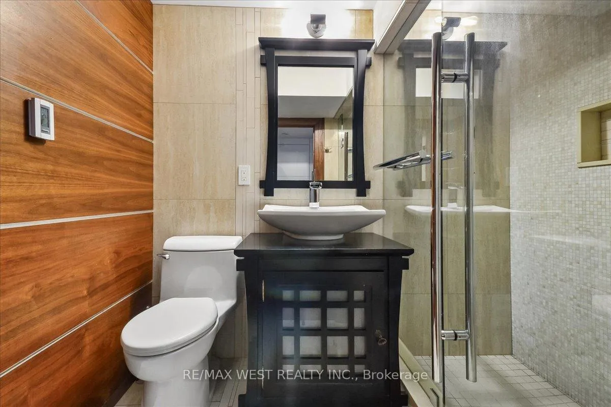 Photo 20 of 11 Hillcroft Drive, Etobicoke, Islington-City Centre West — HOMEH