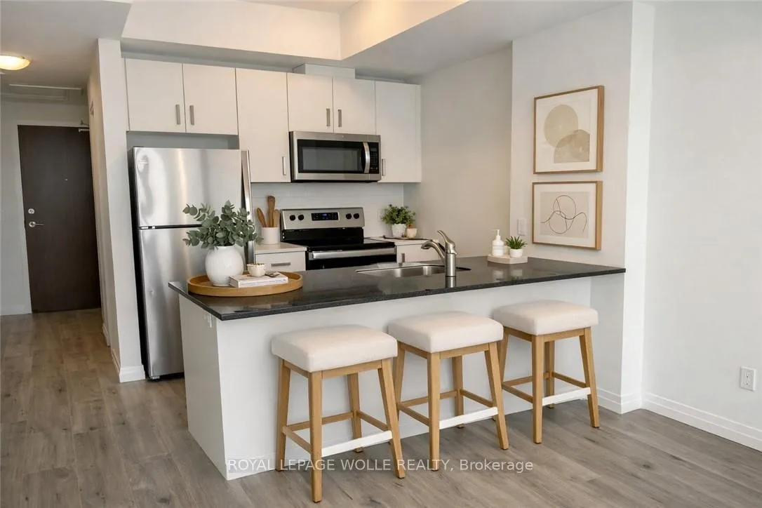 Photo 5 of Unit 1110, 108 Garment Street, Kitchener, City Commercial Core — HOMEH