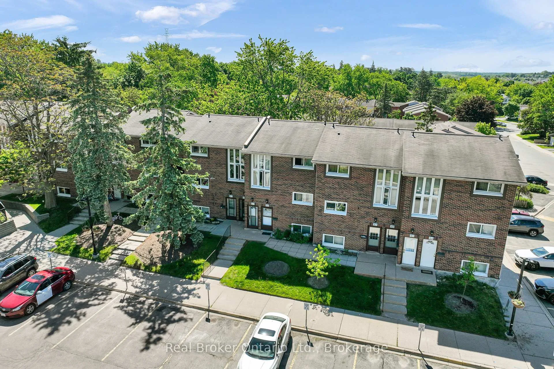 Photo 3 of Unit 90, 49 Rhonda Road, Guelph, Willow West/Sugarbush/West Acres — HOMEH