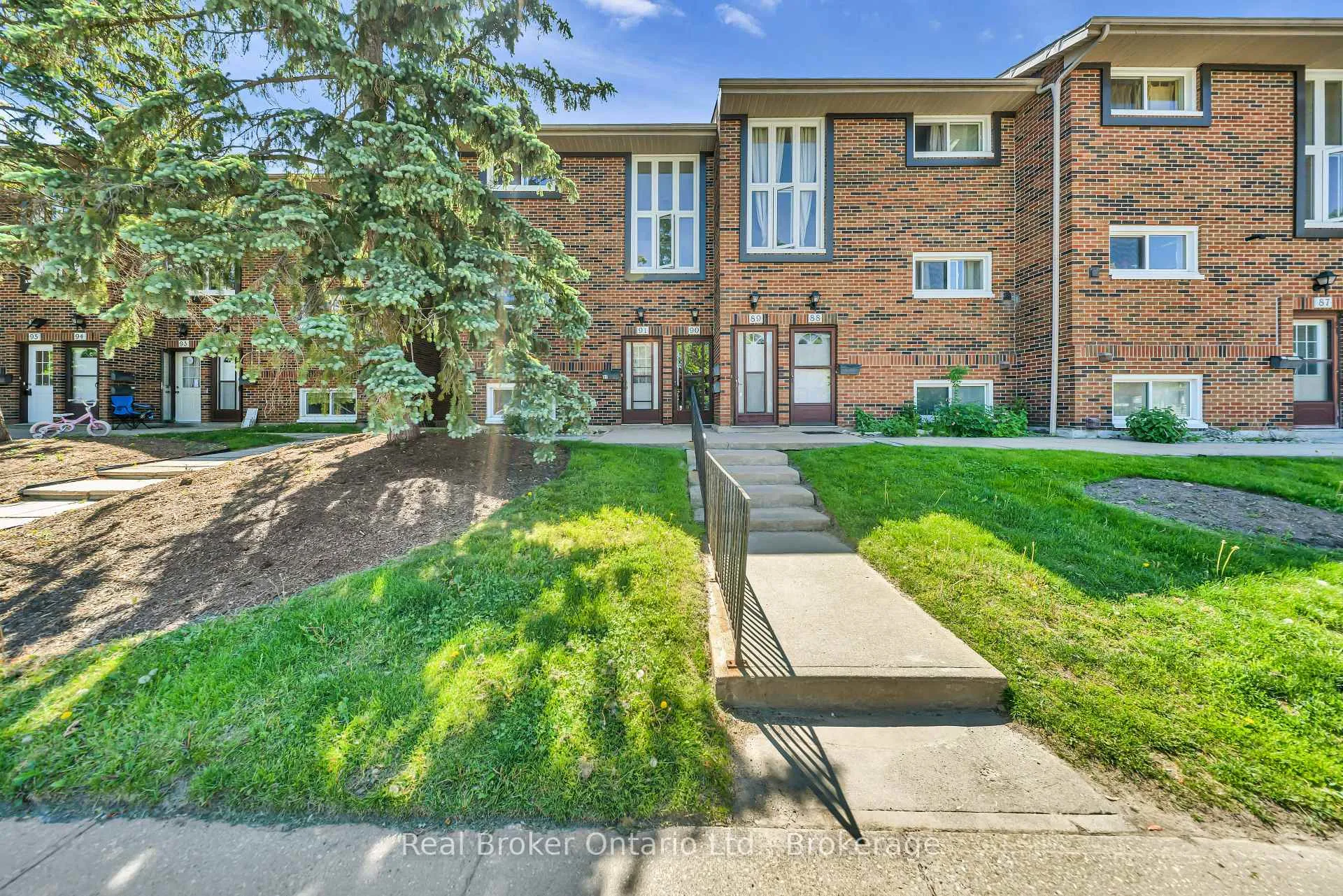 Photo 6 of Unit 90, 49 Rhonda Road, Guelph, Willow West/Sugarbush/West Acres — HOMEH