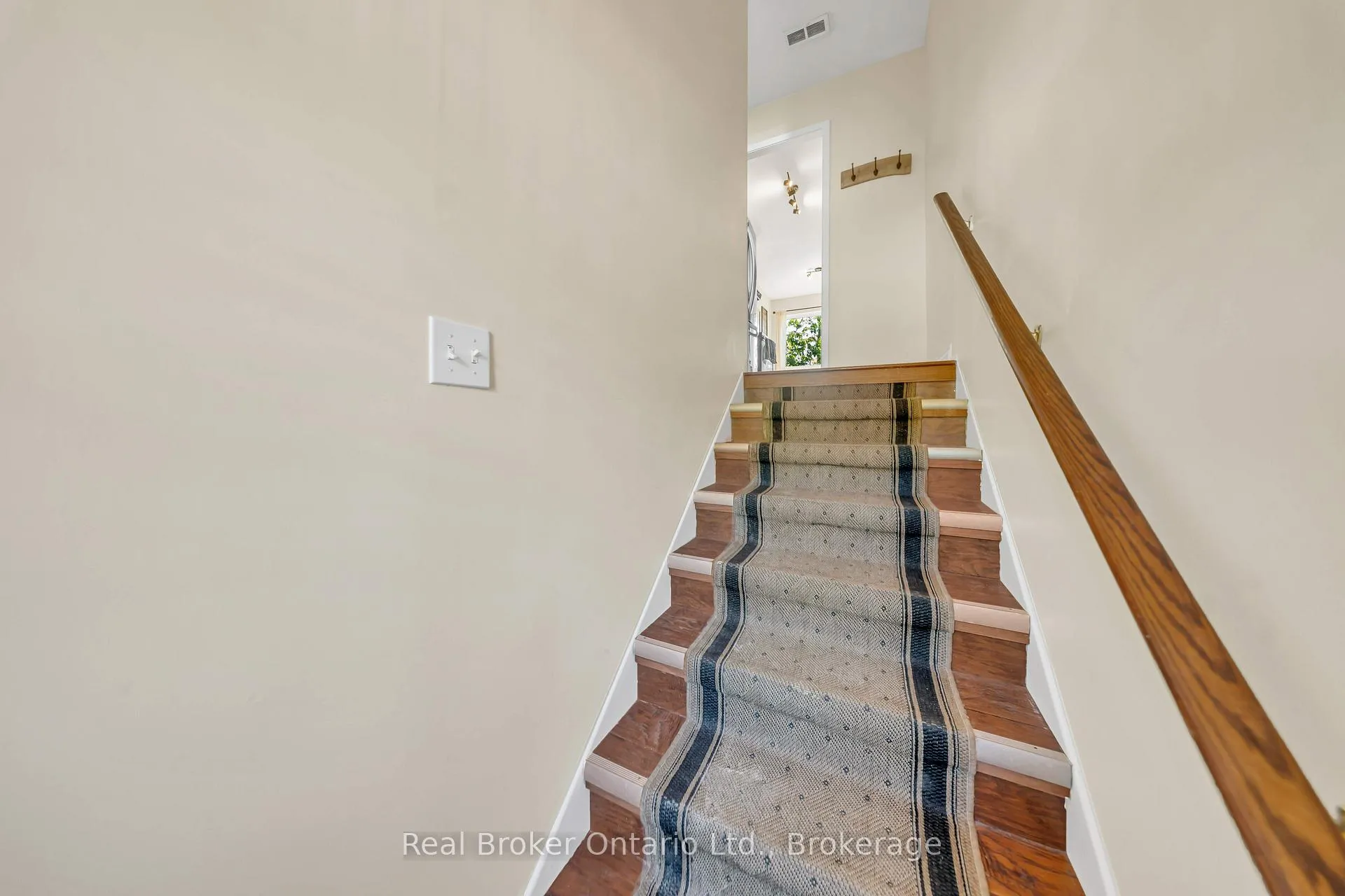 Photo 8 of Unit 90, 49 Rhonda Road, Guelph, Willow West/Sugarbush/West Acres — HOMEH