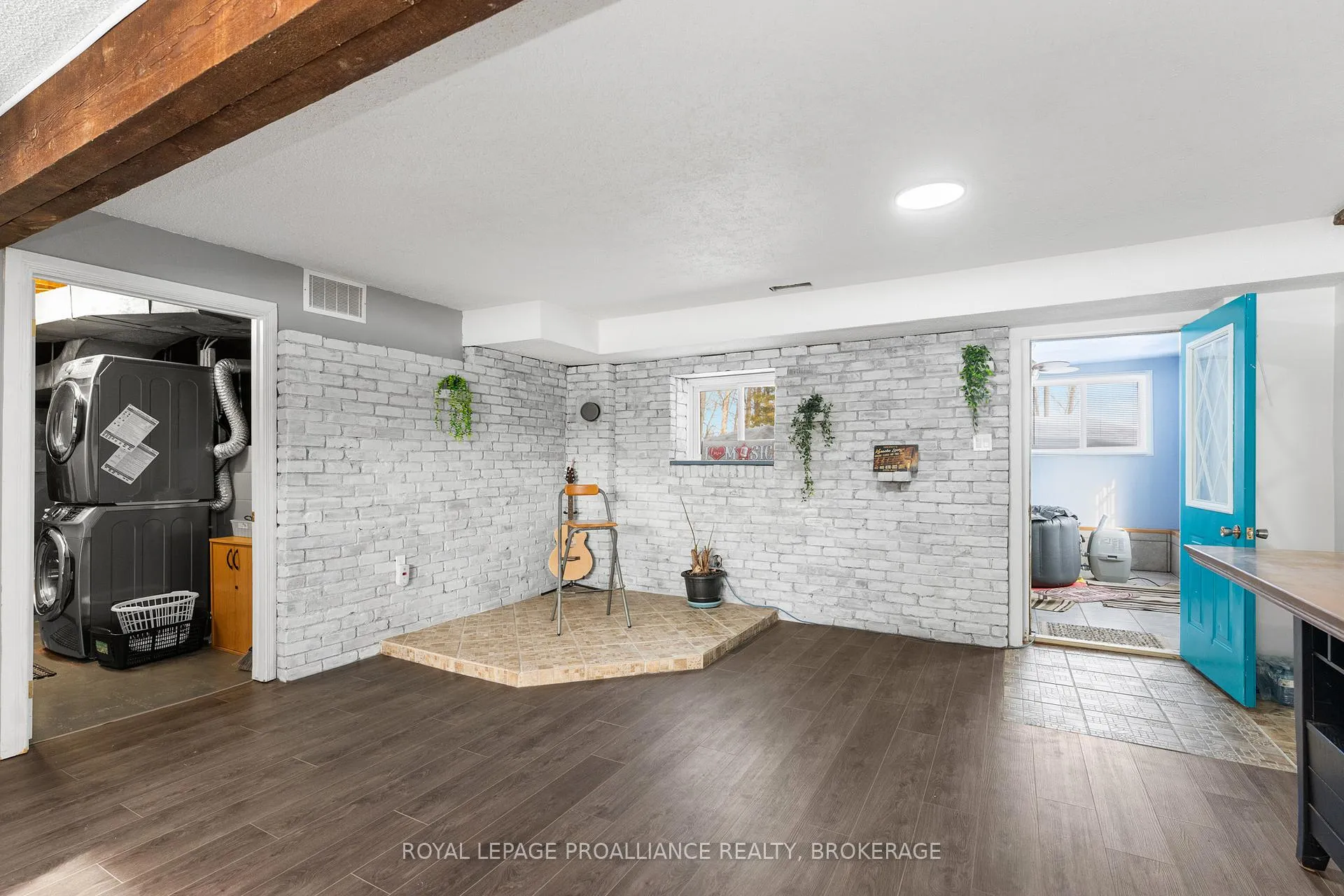 Photo 28 of 261 Shane Street, Loyalist, Lennox and Addington - South — HOMEH