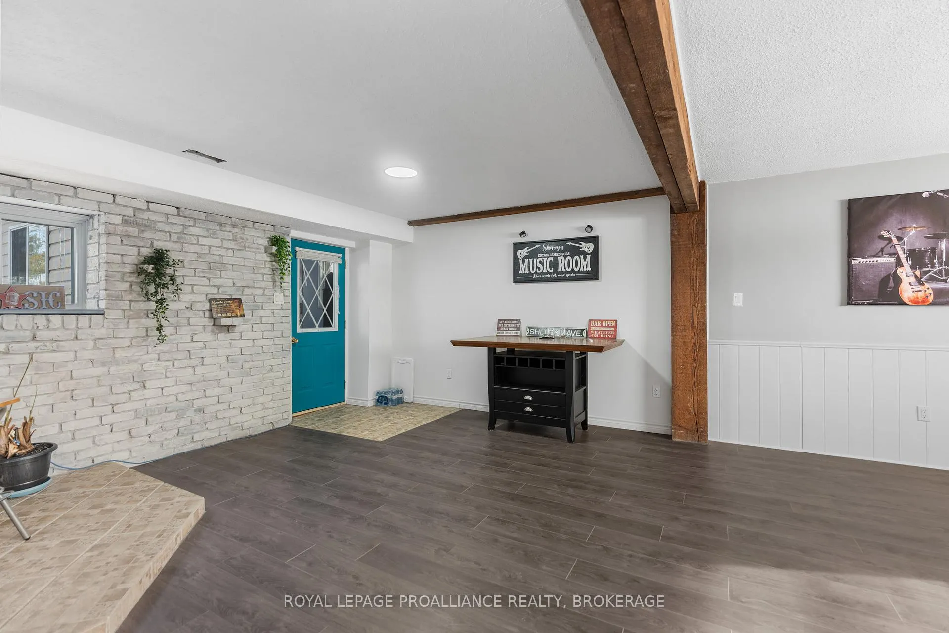 Photo 29 of 261 Shane Street, Loyalist, Lennox and Addington - South — HOMEH