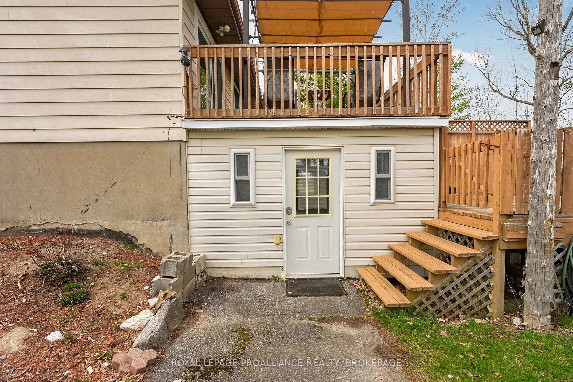 Photo 35 of 261 Shane Street, Loyalist, Lennox and Addington - South — HOMEH