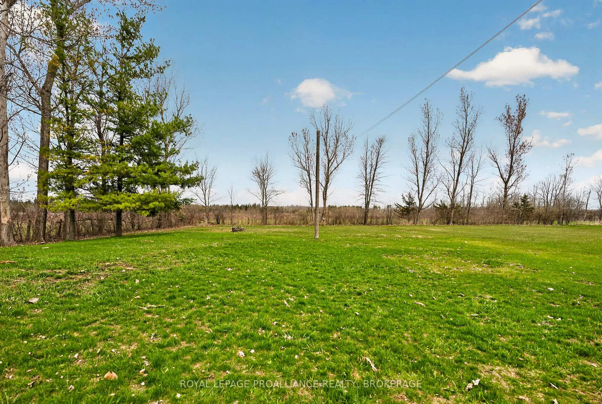 Photo 41 of 261 Shane Street, Loyalist, Lennox and Addington - South — HOMEH
