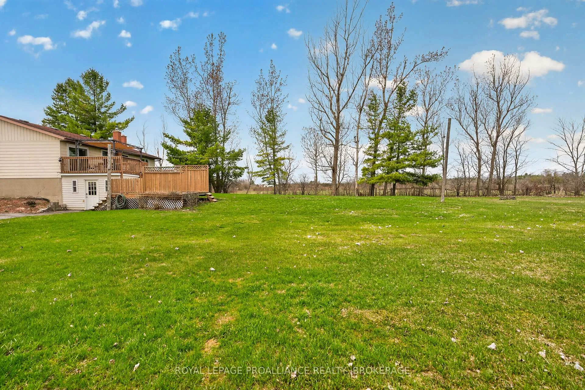 Photo 46 of 261 Shane Street, Loyalist, Lennox and Addington - South — HOMEH