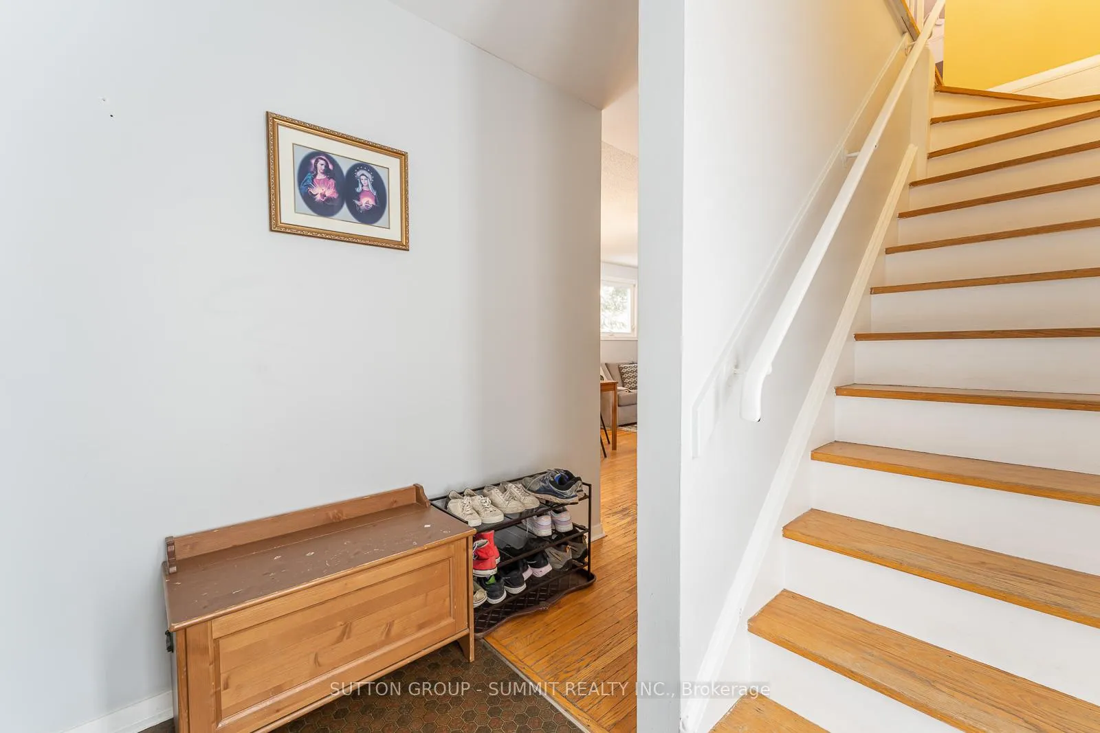Photo 6 of 206 6th Avenue E, Owen Sound — HOMEH