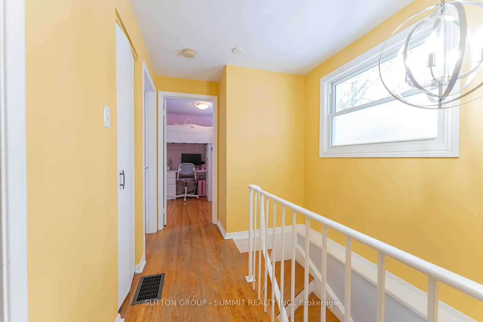 Photo 17 of 206 6th Avenue E, Owen Sound — HOMEH