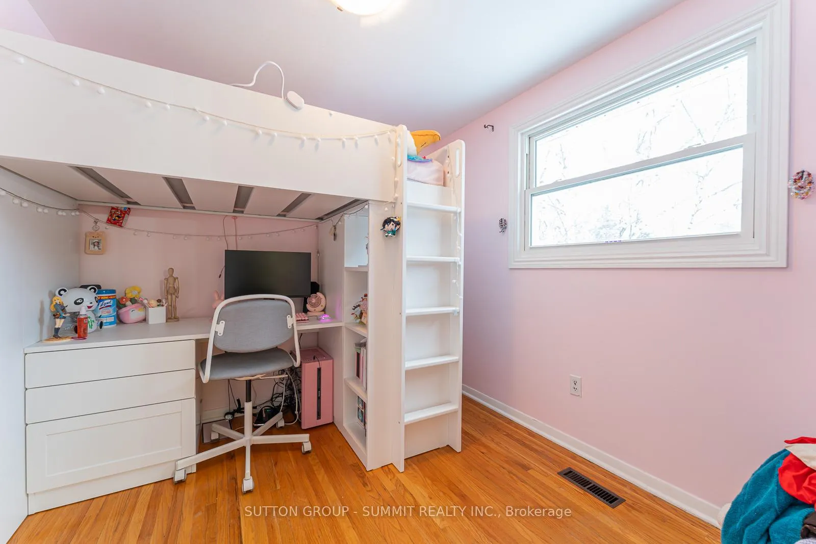 Photo 18 of 206 6th Avenue E, Owen Sound — HOMEH