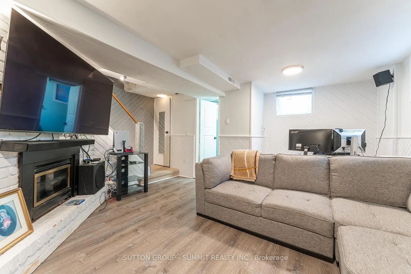 Photo 25 of 206 6th Avenue E, Owen Sound — HOMEH