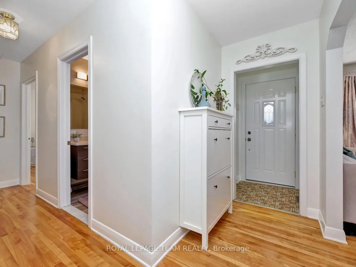 Photo 5 of 1233 Cheverton Avenue, Ottawa, Alta Vista — HOMEH