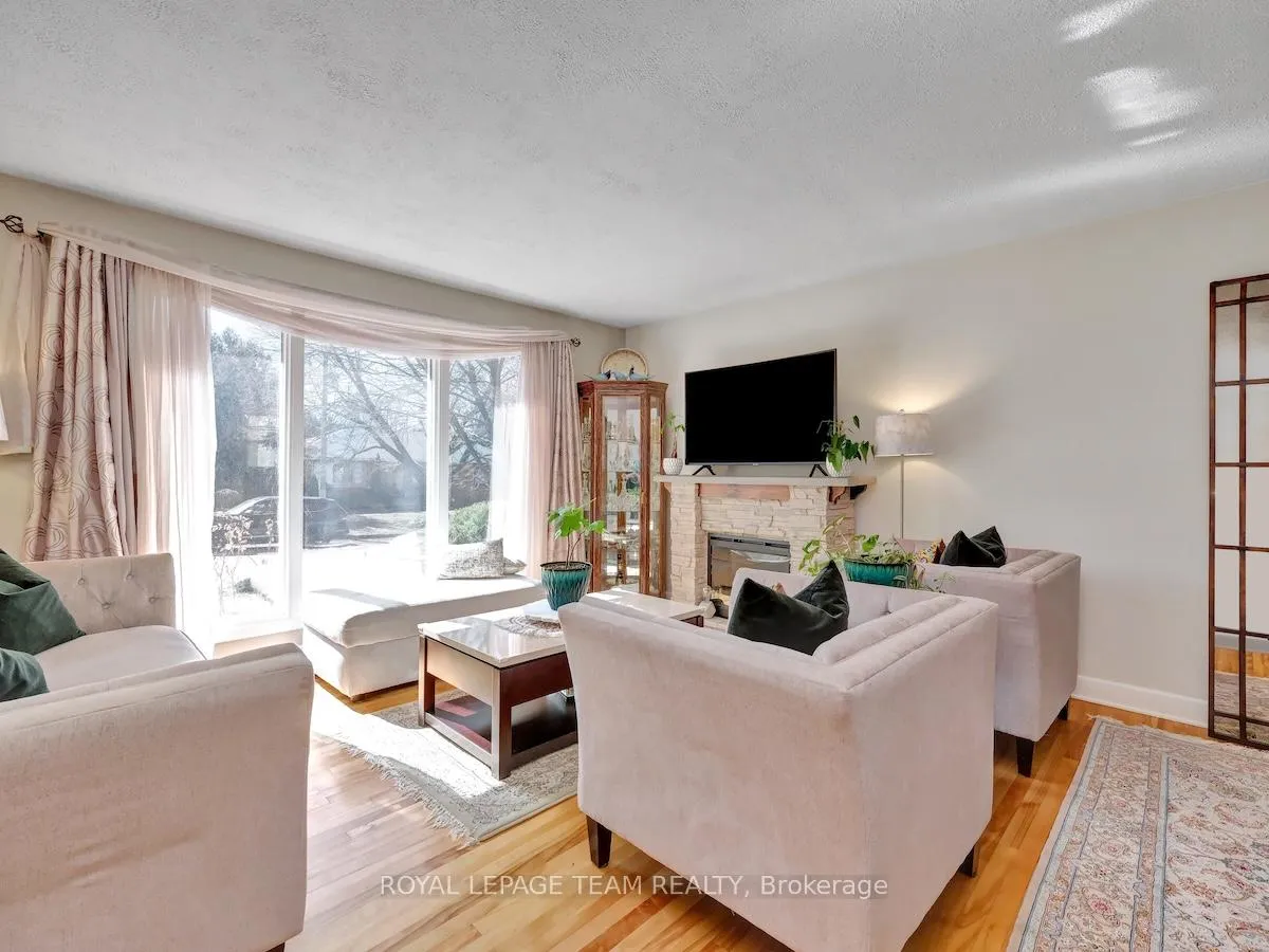 Photo 6 of 1233 Cheverton Avenue, Ottawa, Alta Vista — HOMEH