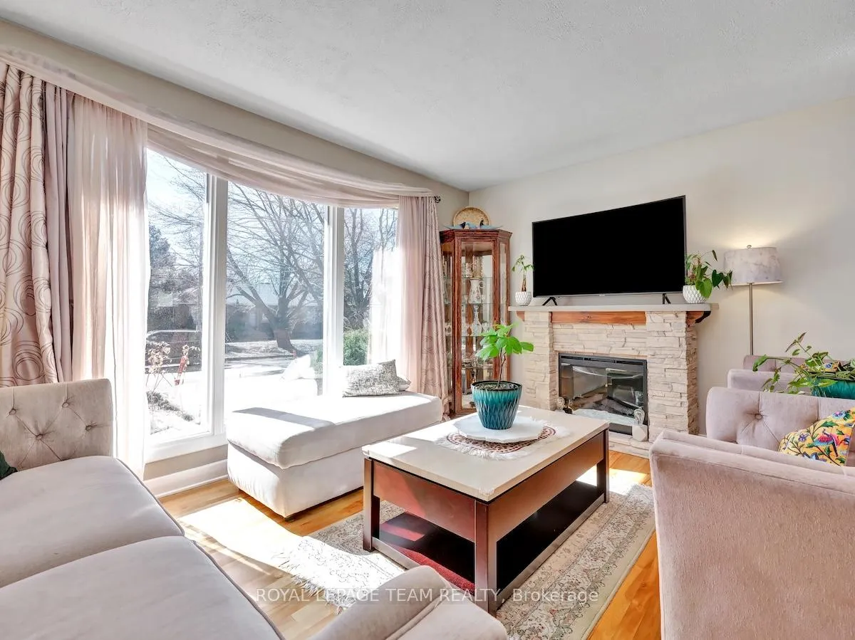 Photo 7 of 1233 Cheverton Avenue, Ottawa, Alta Vista — HOMEH