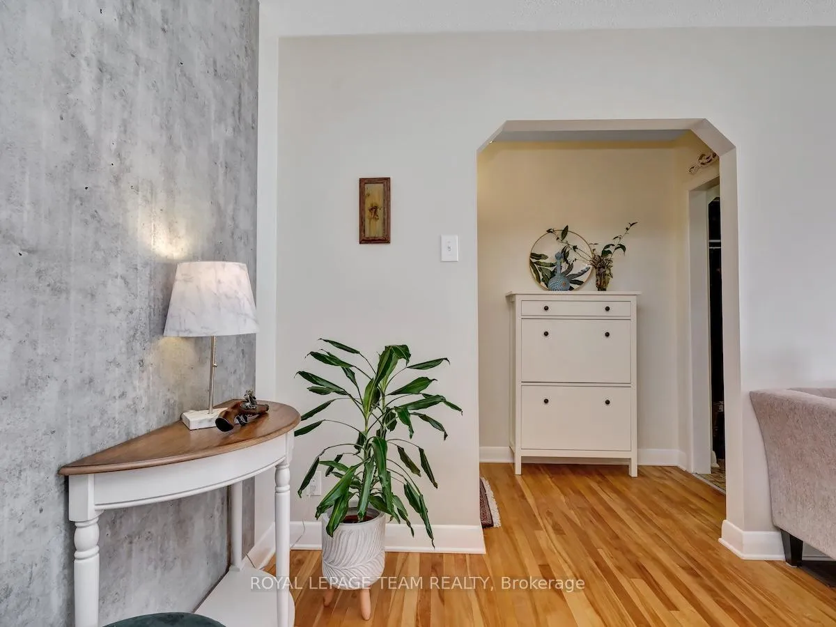 Photo 13 of 1233 Cheverton Avenue, Ottawa, Alta Vista — HOMEH