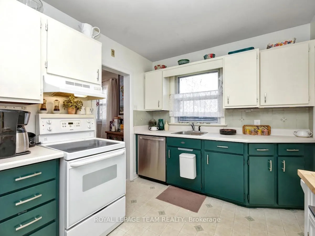 Photo 17 of 1233 Cheverton Avenue, Ottawa, Alta Vista — HOMEH