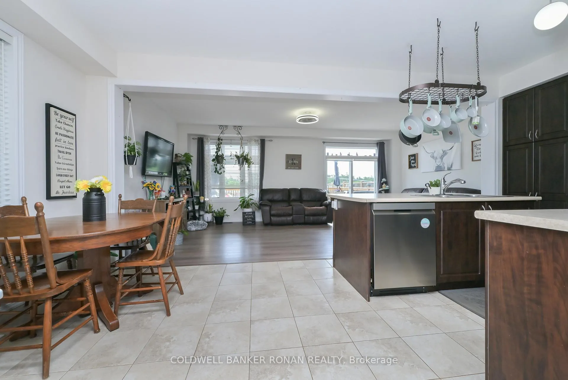Photo 4 of 73 Wagner Crescent, Essa, Angus — HOMEH