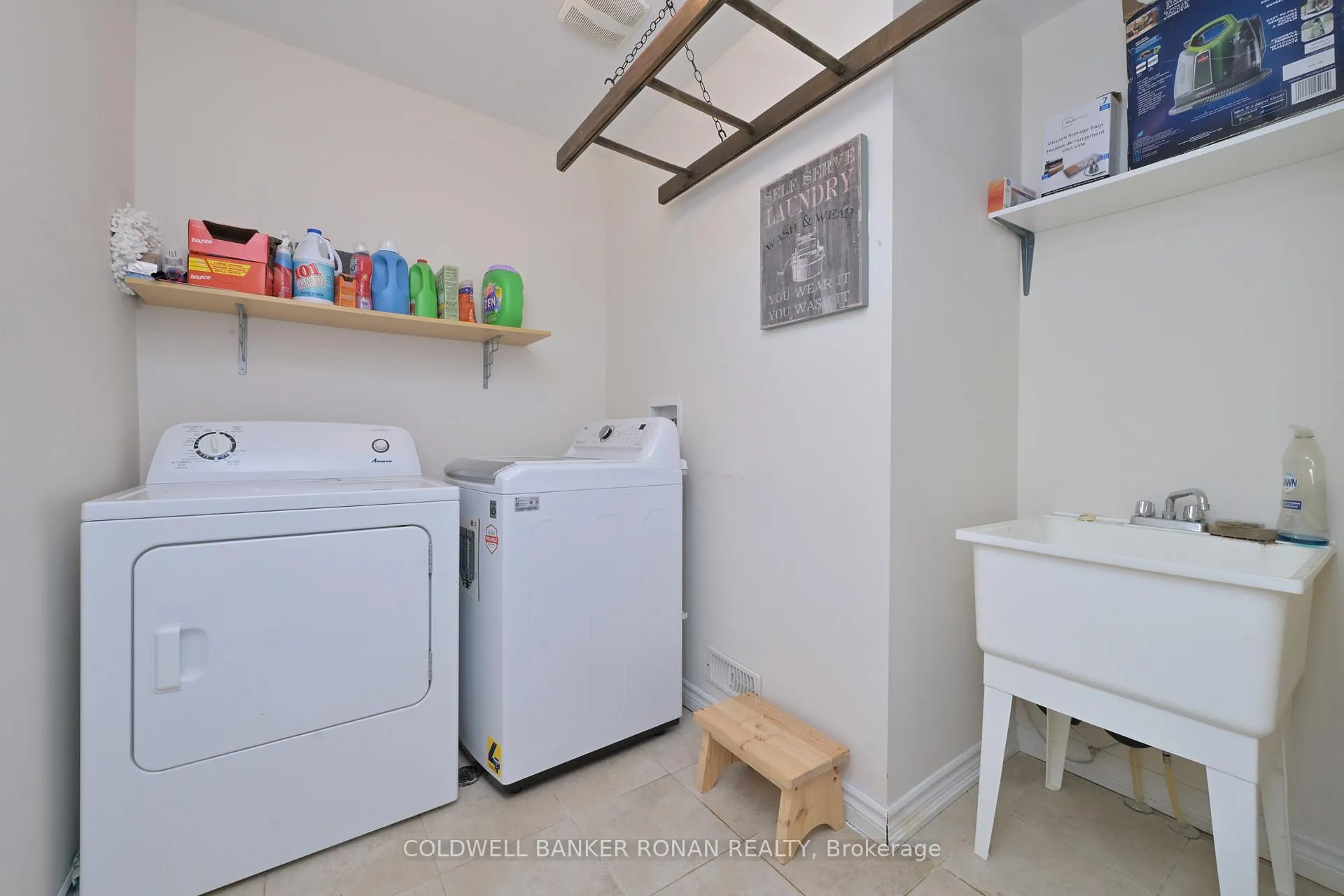 Photo 21 of 73 Wagner Crescent, Essa, Angus — HOMEH