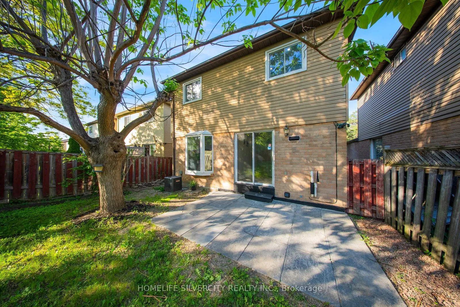 Photo 35 of 3 Folkstone Crescent, Brampton, Southgate — HOMEH
