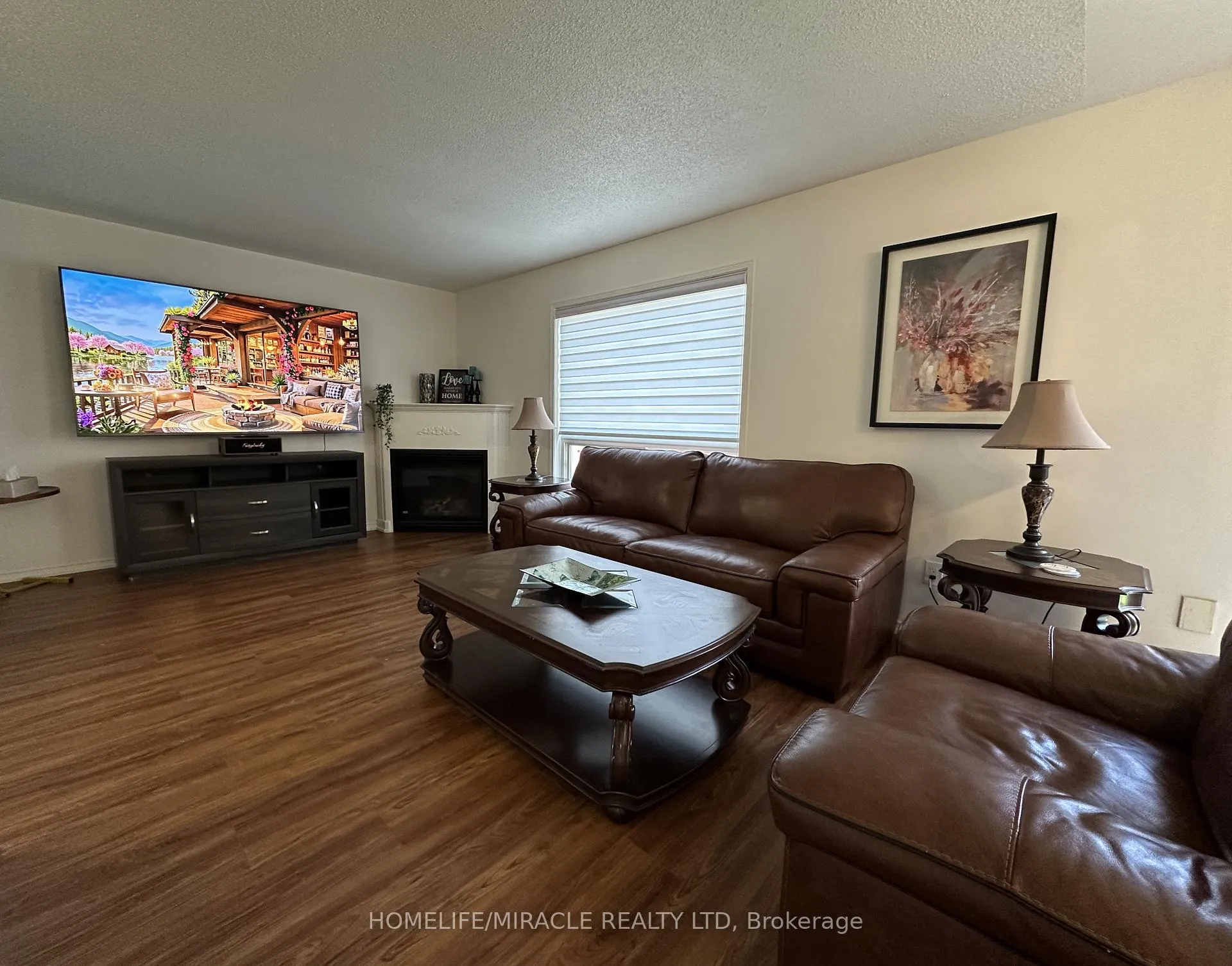 Photo 9 of 65 Fairhill Avenue, Brampton, Fletcher's Meadow — HOMEH