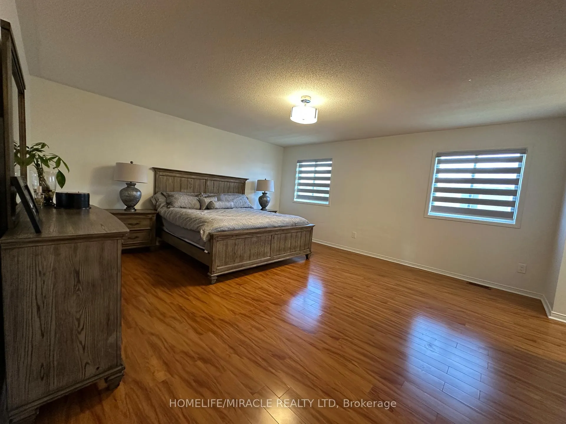 Photo 15 of 65 Fairhill Avenue, Brampton, Fletcher's Meadow — HOMEH