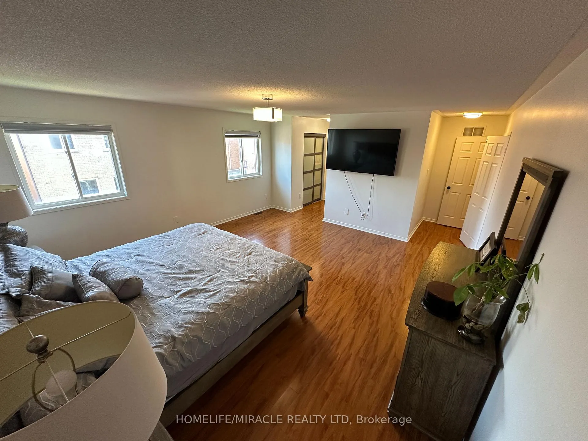 Photo 16 of 65 Fairhill Avenue, Brampton, Fletcher's Meadow — HOMEH