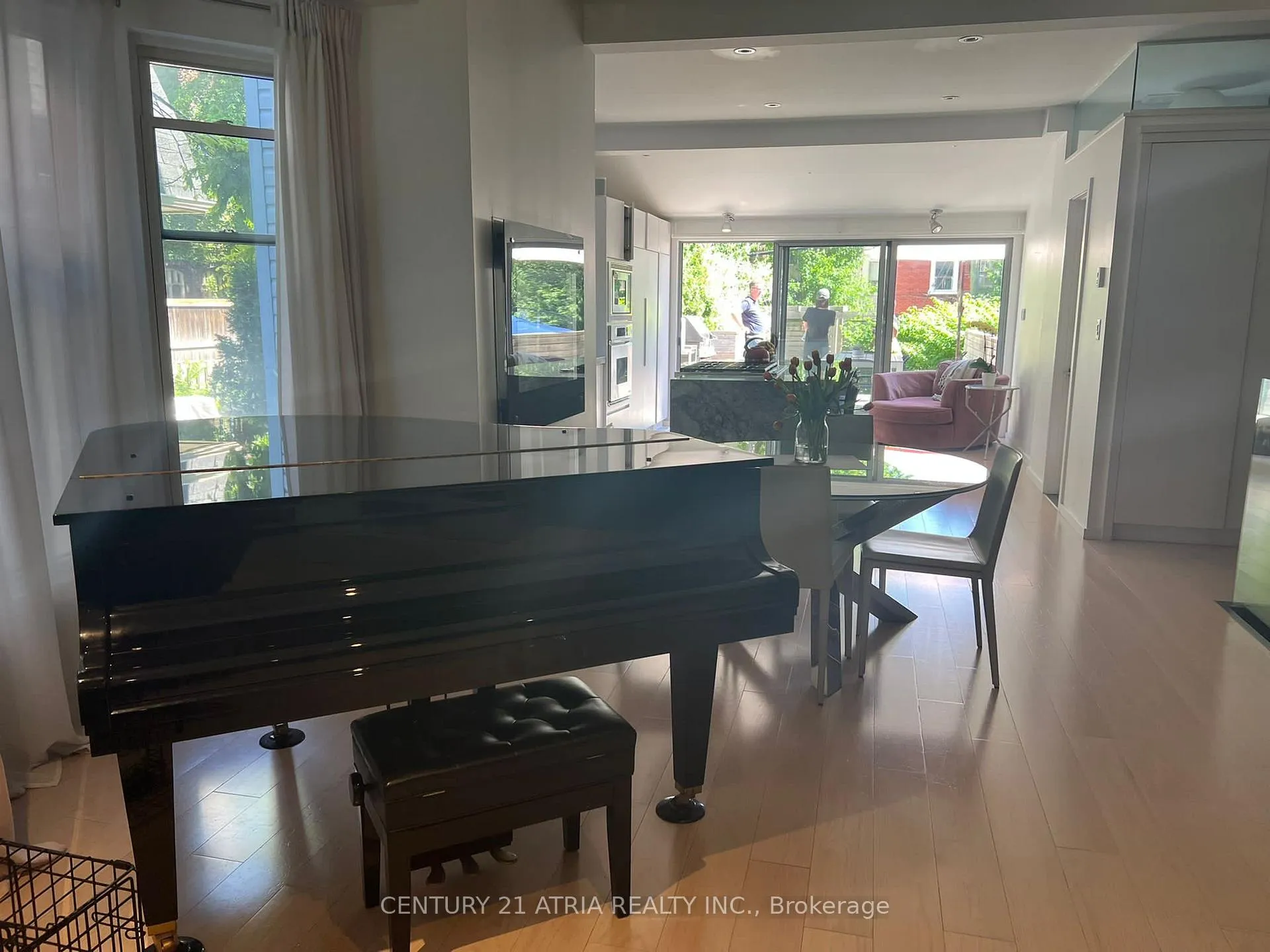 Photo 3 of 109 Simpson Avenue, Toronto, North Riverdale — HOMEH