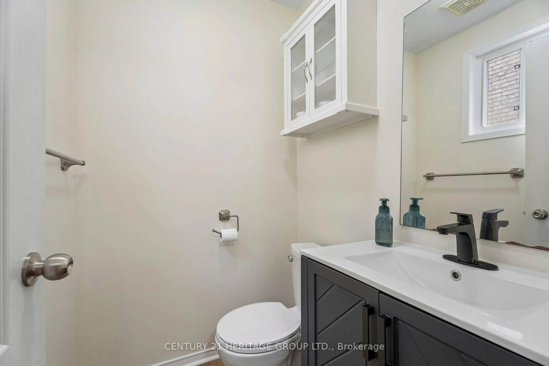 Photo 15 of 1438 Forest Street, Innisfil, Alcona — HOMEH