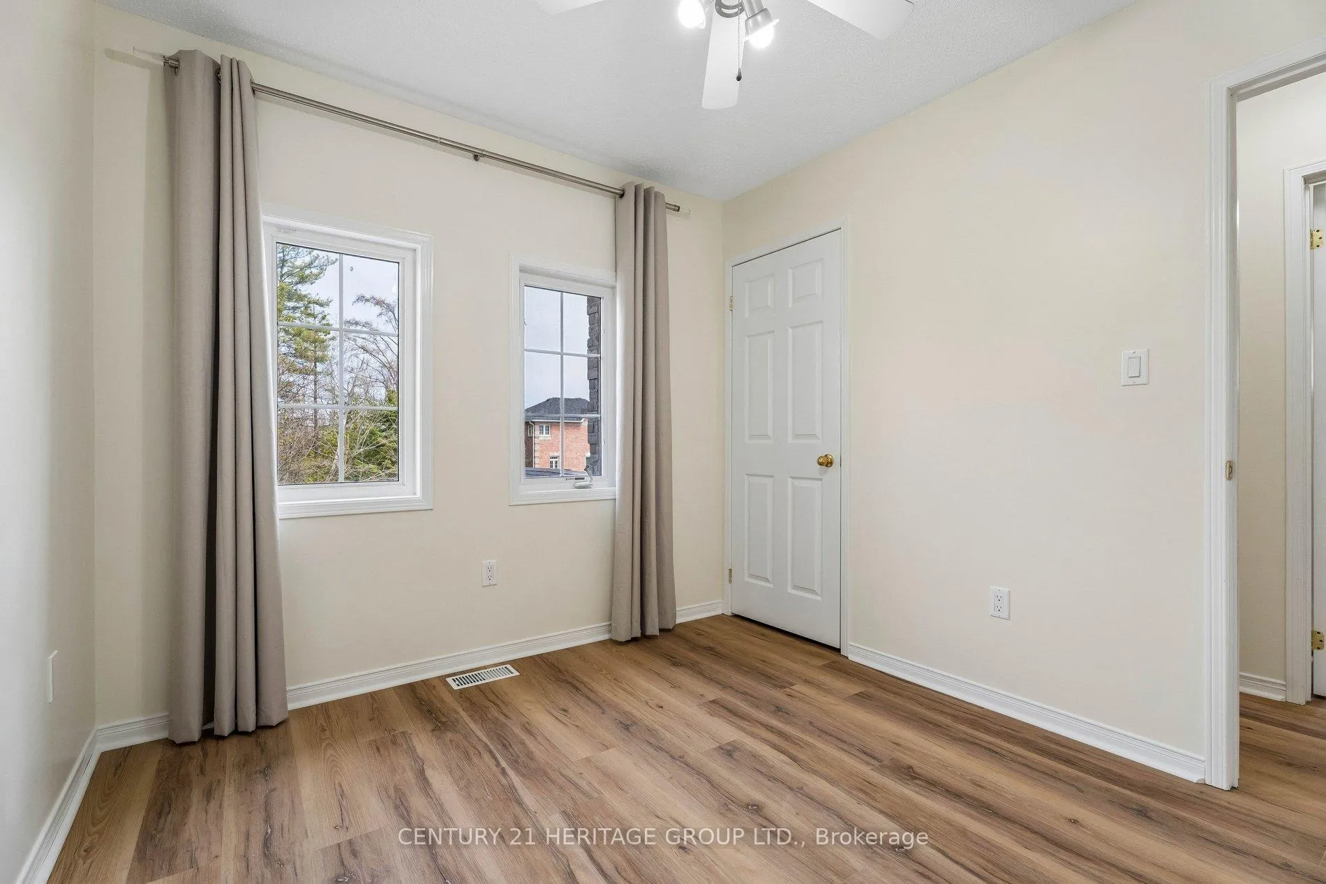 Photo 19 of 1438 Forest Street, Innisfil, Alcona — HOMEH