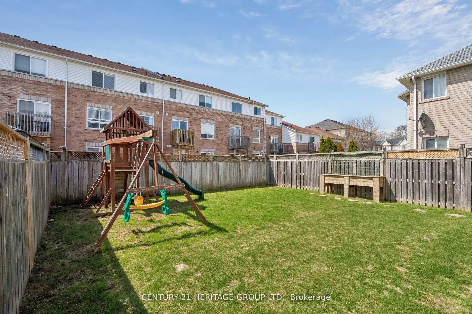 Photo 31 of 1438 Forest Street, Innisfil, Alcona — HOMEH