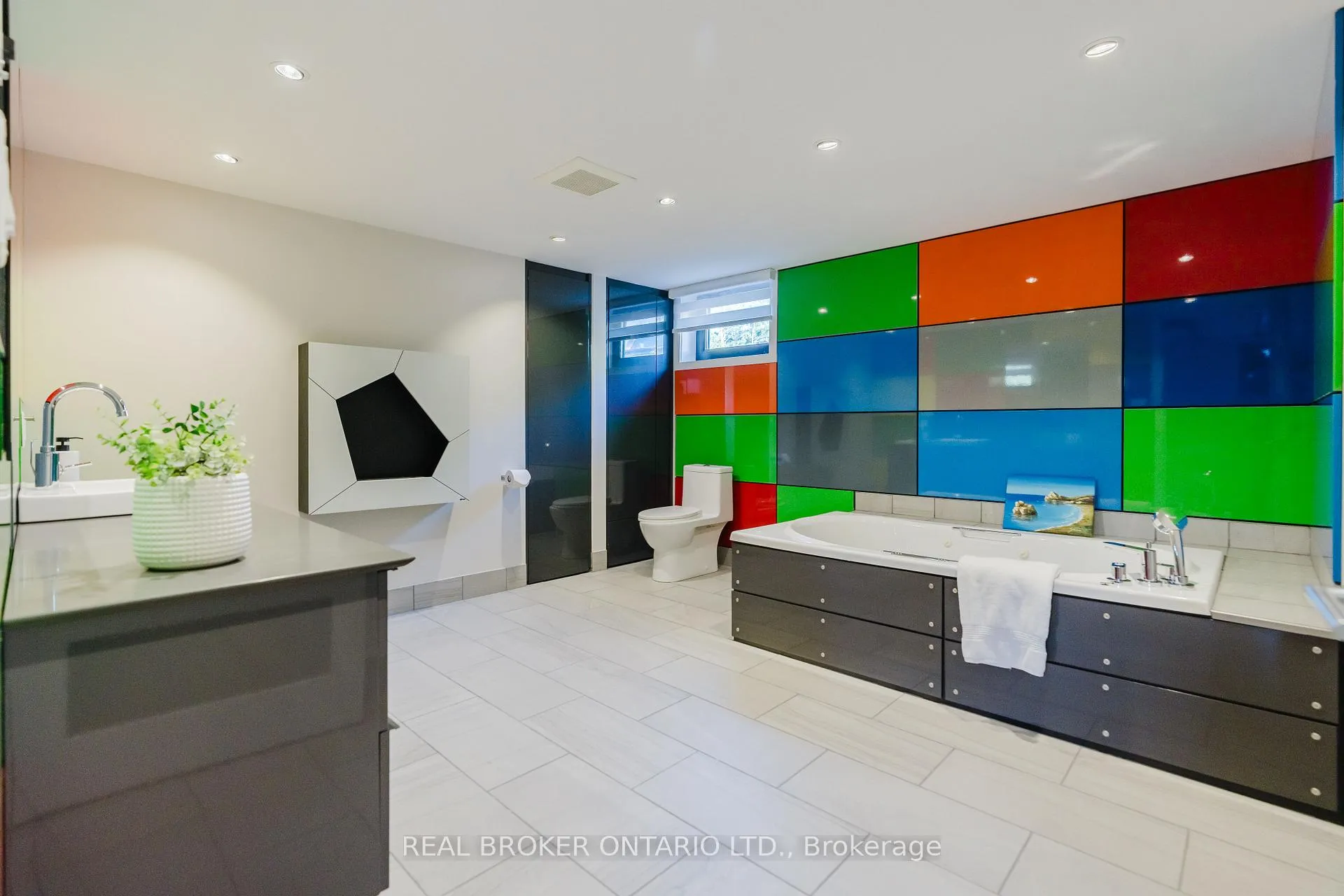 Photo 35 of 5879 Leitrim Road, Ottawa, Carlsbad Springs — HOMEH