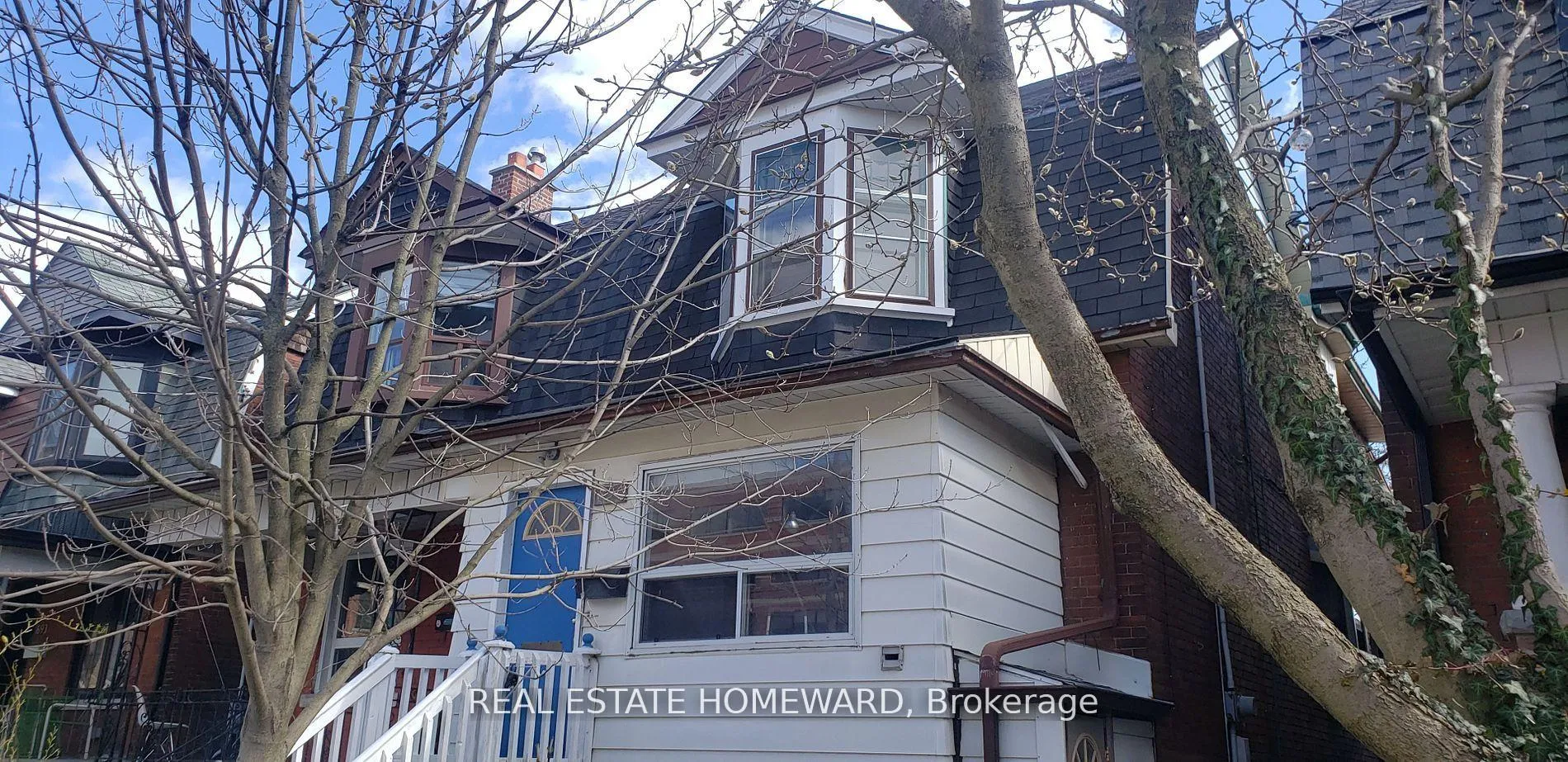 Front of Unit 2nd Flr, 697 Dupont Street