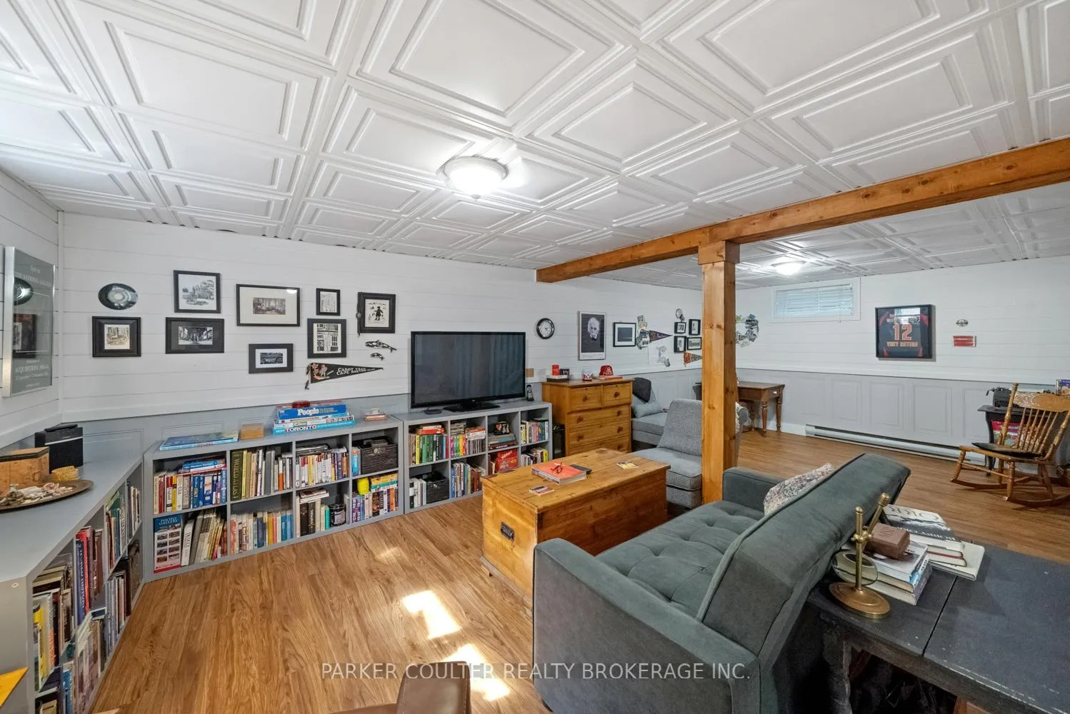 Photo 21 of 20 Mariposa Drive, Orillia — HOMEH