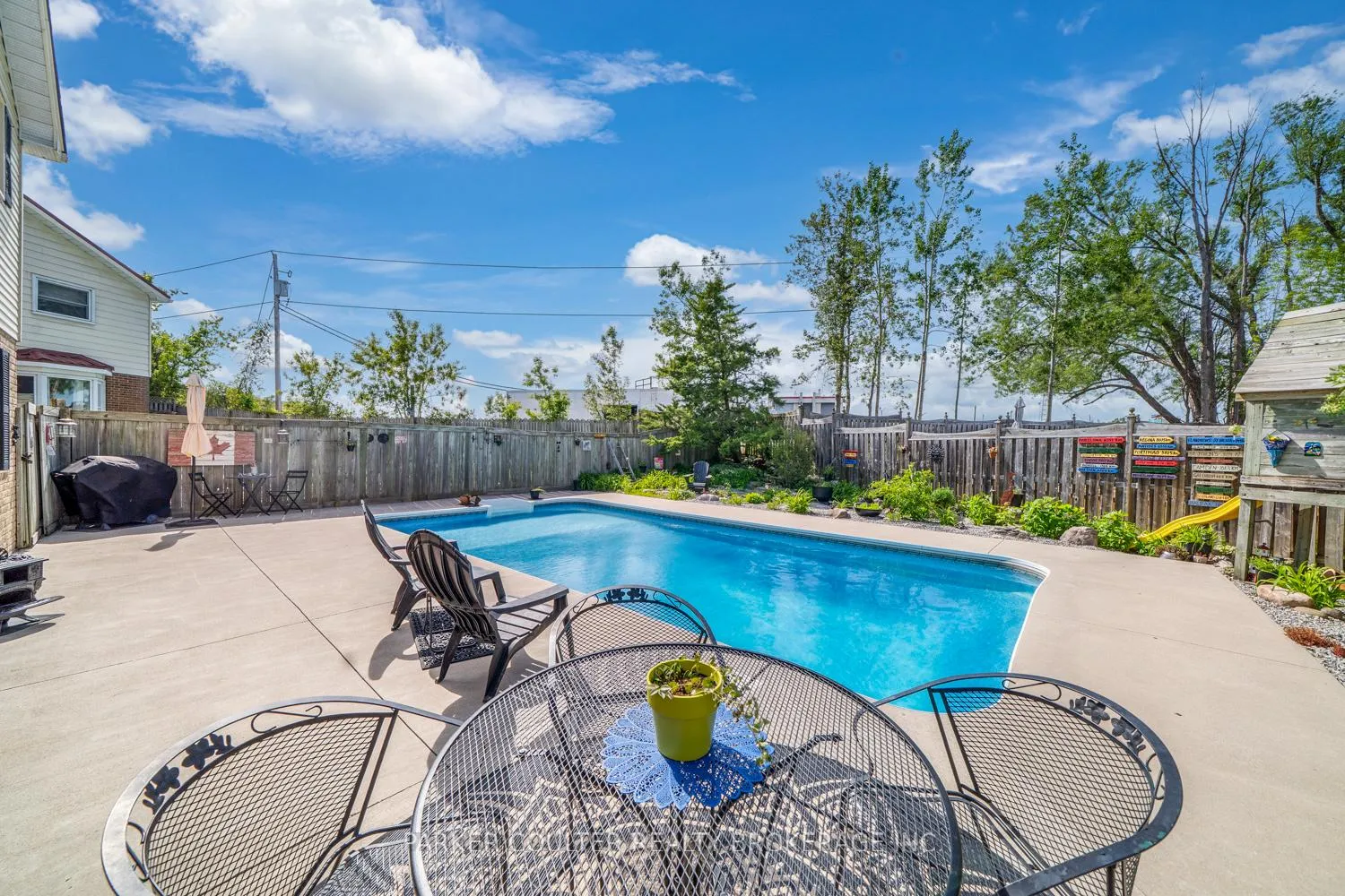 Photo 45 of 20 Mariposa Drive, Orillia — HOMEH