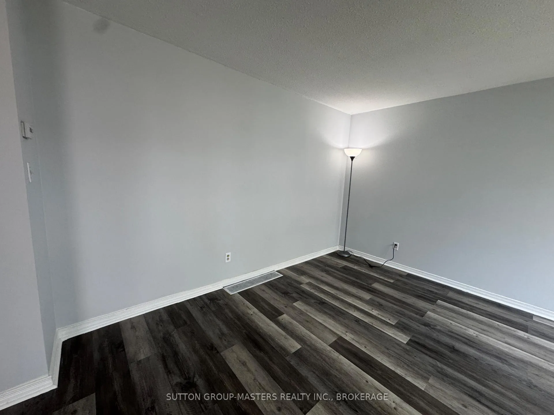 Photo 13 of 114 Wycliffe Crescent, Kingston, East of Sir John A. Blvd — HOMEH