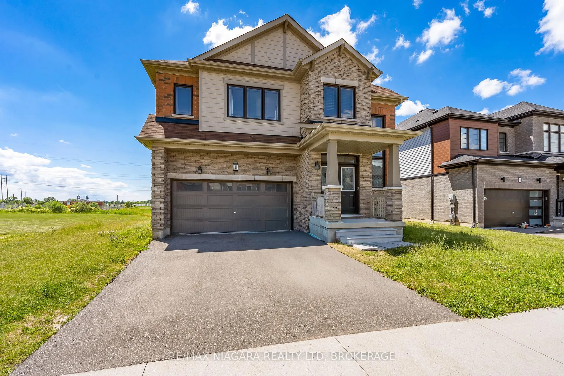 Photo 2 of 110 Explorer Way, Thorold, Rolling Meadows — HOMEH