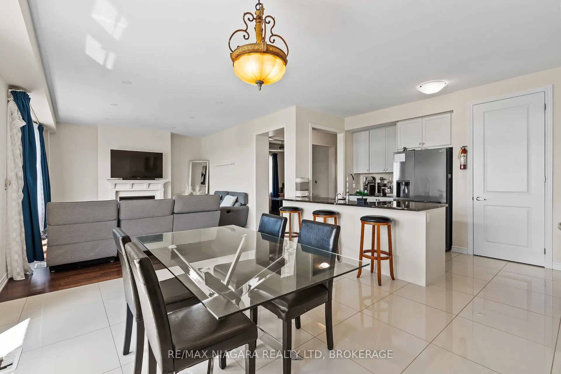 Photo 13 of 110 Explorer Way, Thorold, Rolling Meadows — HOMEH